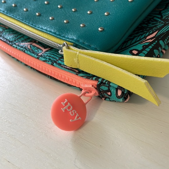 Ipsy Cosmetic Bags Lot of 2 Teal Paradise - Picture 10 of 12